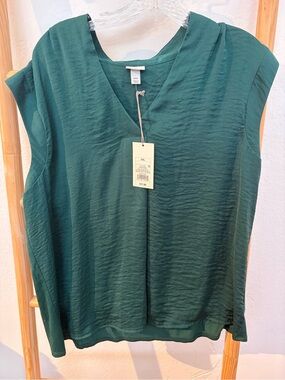 a new day Forest Green V-Neck Sleeveless Tank Top